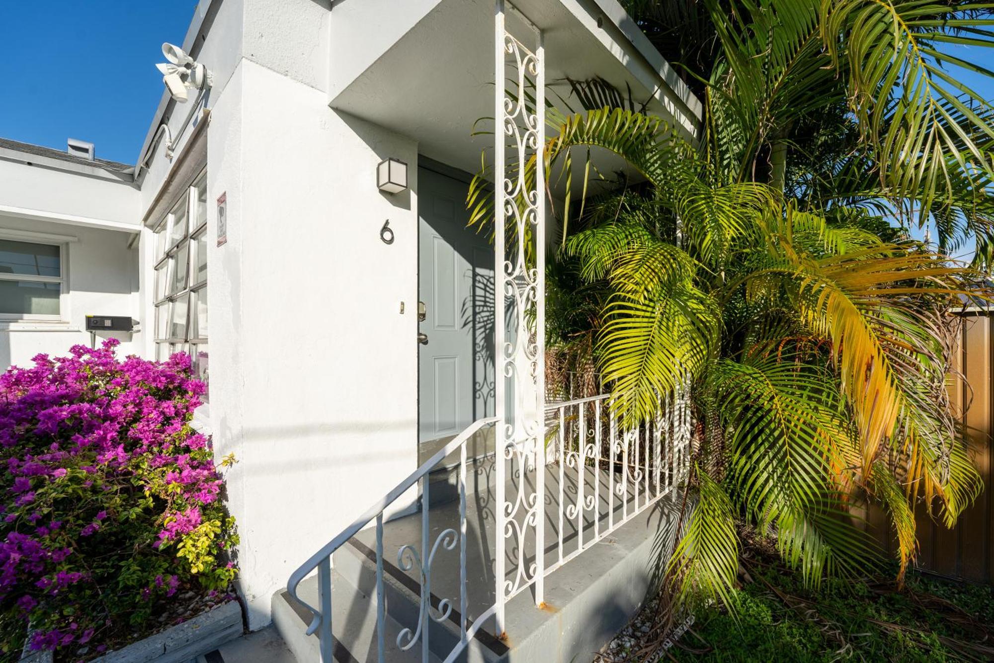 Praia Hotel Hollywood Eksteriør billede